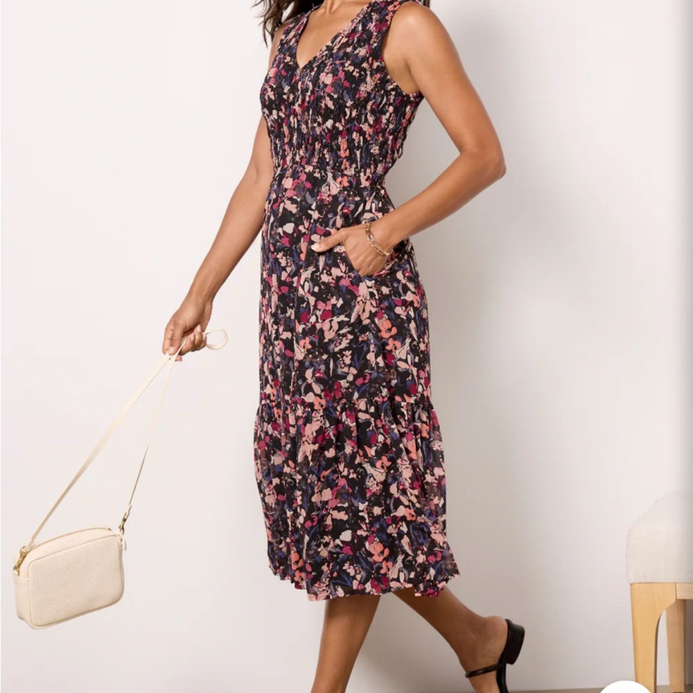 Evereve Amelia Floral Sleeveless Midi Dress